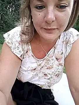 Stripchat Sex Cam of SwedishJennifer