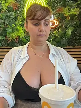 Stripchat Live Sex Cam of AnneKane