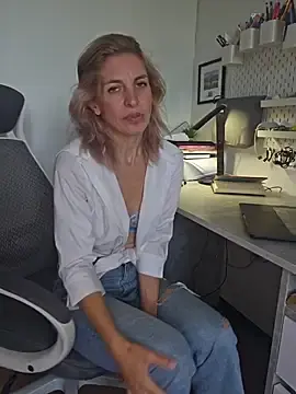 Stripchat Free Live Porn of Lovebackground