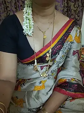 Stripchat Live Sex Cam of tamil_rose471