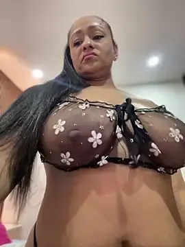 Stripchat Free Porn Cam of sofia_xxx02