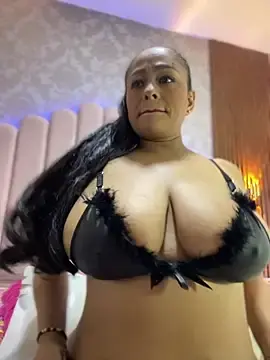 Stripchat Watch Live Sex Cams of sofia_xxx02
