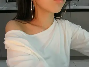 Stripchat Live Sex Cam of Mia_Meow_