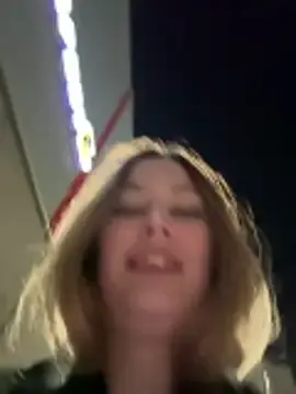 Stripchat Nude Webcam of blonde_exe