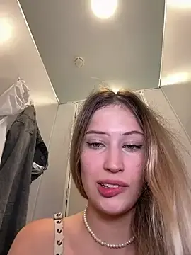Stripchat Watch Live Sex Cams of blonde_exe
