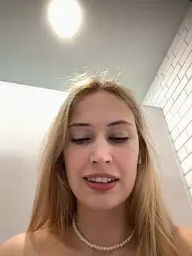 Stripchat Adult Webcam of blonde_exe