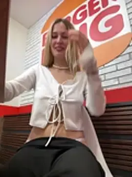 Stripchat Best live sex cam show of blonde_exe