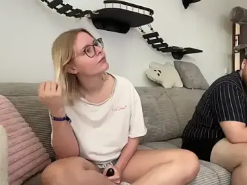 Stripchat Sex Cam of LucyFoxLulu