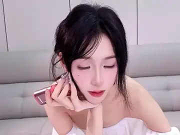 Stripchat Sex Cam of Tiantian9191