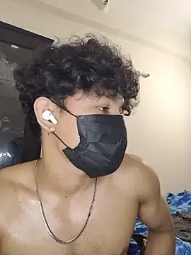 Stripchat Live Sex Cam of roxiii_