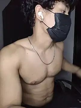 Stripchat Sex Cam of roxiii_