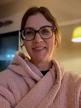 Stripchat Sex Cam of MaiseKnox