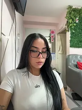 Stripchat Adult Webcam of Naatalia