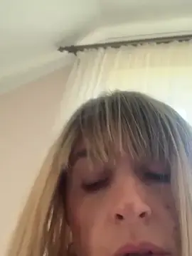 Stripchat Free Live Porn of mystical_Elenn