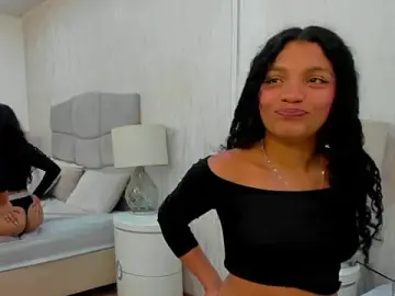Stripchat Adult Webcam of LittleeStar