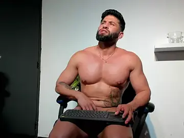 Stripchat Live Sex Cam of RikyAaron