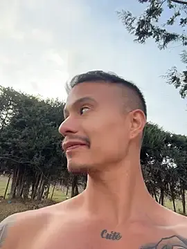 Stripchat Live Sex Cam of DOMINICKVEGAS77