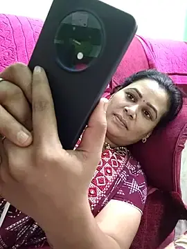 Stripchat Adult Video Chat of tamilaruvi