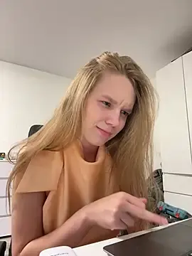 Stripchat Free Live Porn of Ketitull