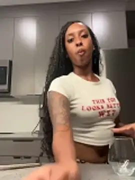 Stripchat Adult Video Chat of Your_Paris