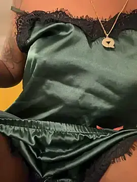 Stripchat Nude Webcam of Your_Paris
