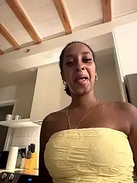 Stripchat Best Webcam of Your_Paris