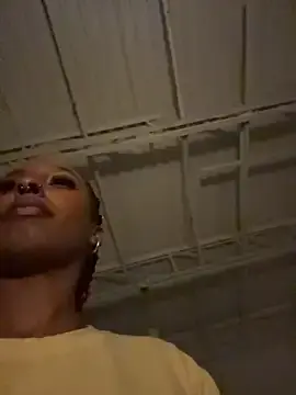 Stripchat Free Live Porn of Your_Paris