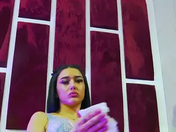 Stripchat Live Sex Cam of RaynaTess