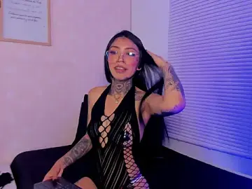 Stripchat Adult Webcams of Ashley_Blum_