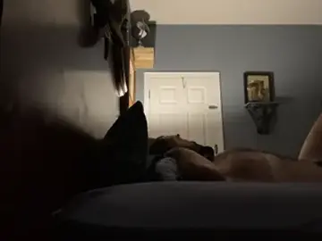 Stripchat Sex Cam of BootsAndCountry