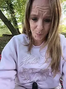 Stripchat Nude Webcam of SexyMilf_1987