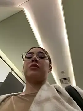 Stripchat Live Sex Cam of sammbunny