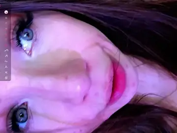 Stripchat Free Live Porn of Ellamilano9