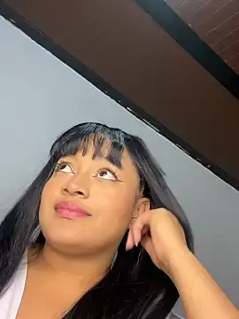 Stripchat Live Sex of Saraa_M