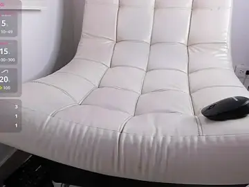 Stripchat Free Live Porn of Aaron_Tate