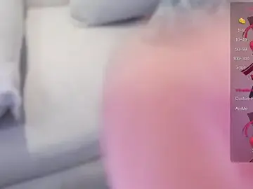 Stripchat Sex Cam of FaRaSha777