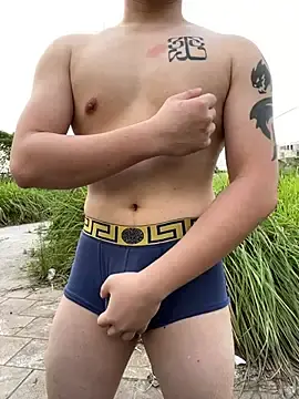 Stripchat Live Porn of horny_tobias