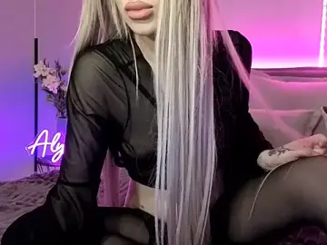 Stripchat Adult Webcam of AlyssaFoxx_