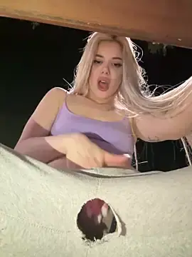 Stripchat Watch Live Sex Cams of AlyssaFoxx_