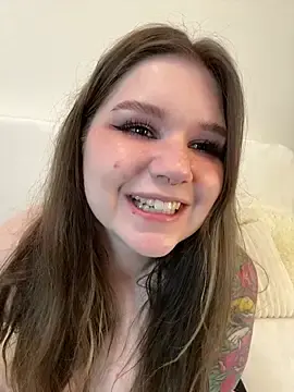 Stripchat Live Sex of PumaShyXD