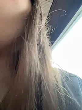 Stripchat Sex Cam of PumaShyXD