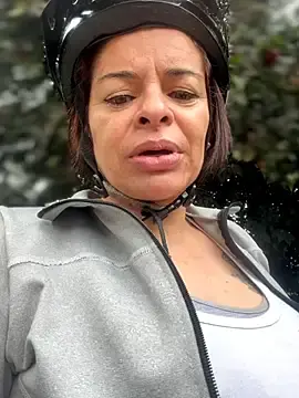Stripchat Watch Live Sex Cams of Dr_Nathalia_28