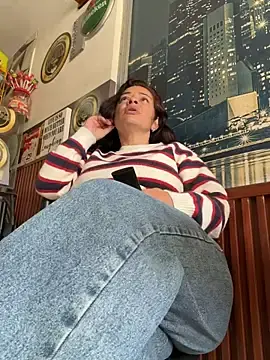 Stripchat Sex Cam of Dr_Nathalia_28