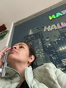 Stripchat Live Sex of Dr_Nathalia_28