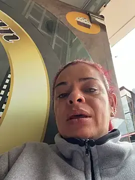Stripchat Watch Live Sex Cams of Dr_Nathalia_28