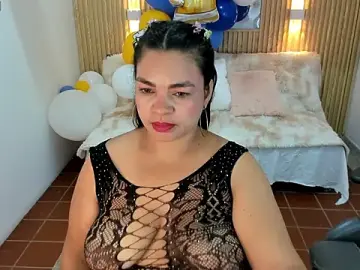 Stripchat Adult Video Chat of Cloe_35