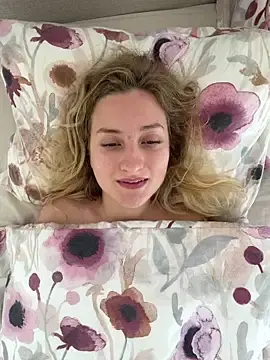 Stripchat Free Live Porn of MileySummer