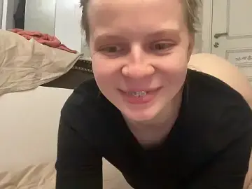 Stripchat Adult Video Chat of wrenlie