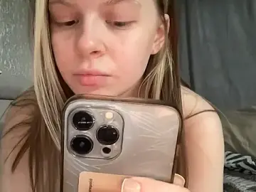Stripchat Watch Live Sex Cams of wrenlie