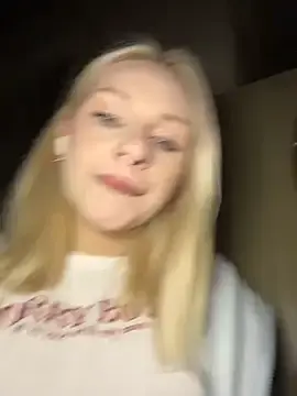 Stripchat Best Webcam of DayaFoxy